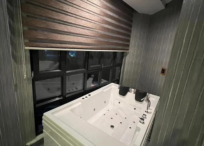 Beta Avcilar Hotel 3*